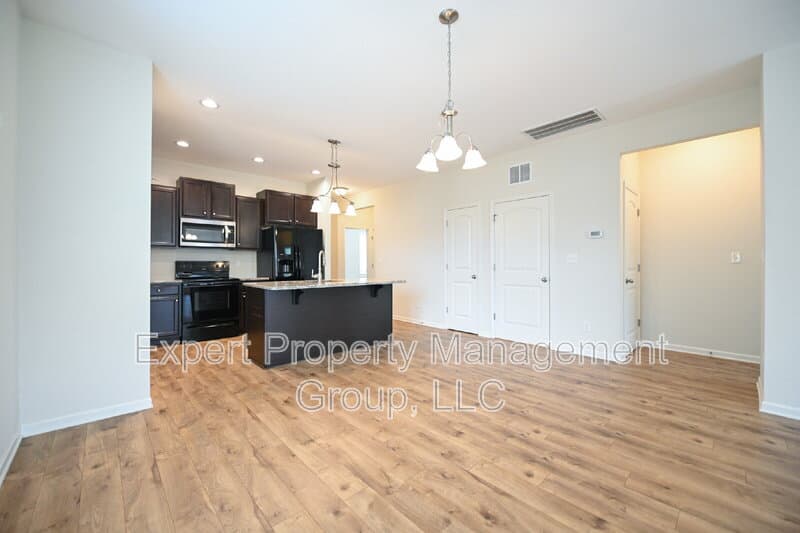 Clayton House: 113 Crawford Parkway