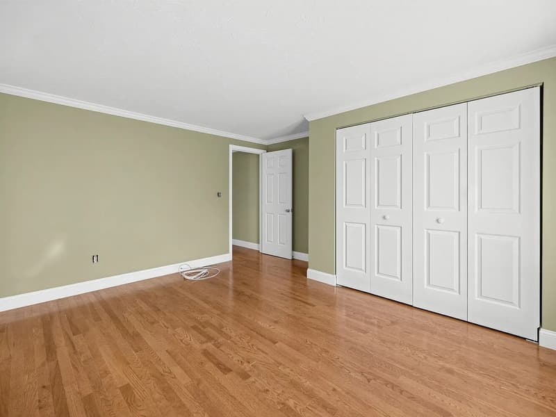 Taunton Condo: 144 Hart St