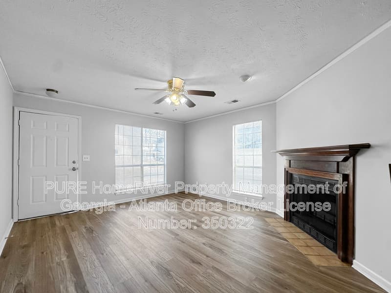 Tucker House: 1174 Pin Oak Dr