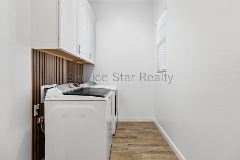 San Tan Valley House: 3237 E Craftsman Ln