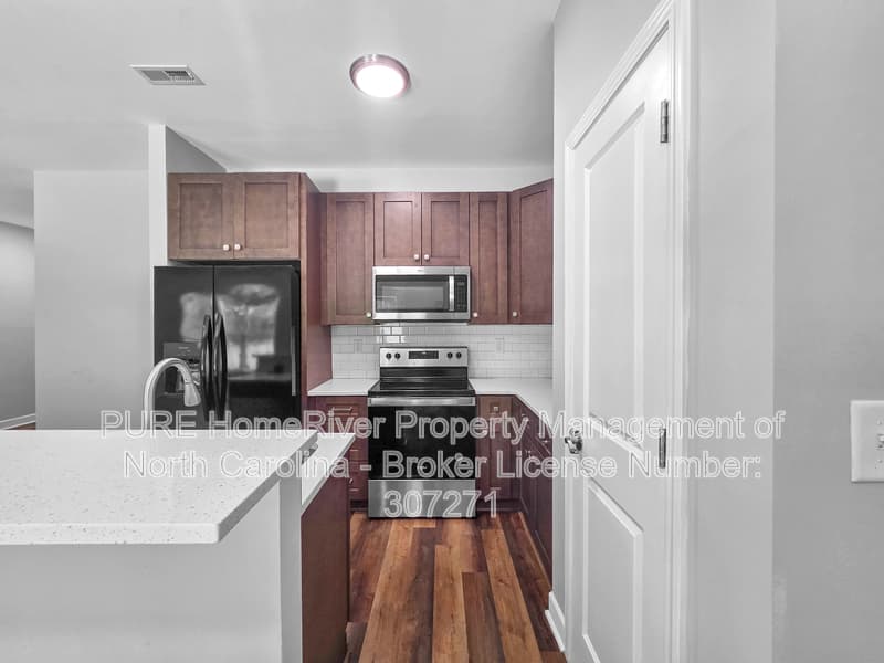 Charlotte House: 621 Northway Dr