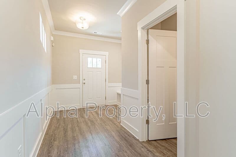 Greer Townhome: 38 Grey Oak Trl