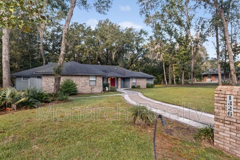 Gainesville House: 1326 Northwest 57th Street