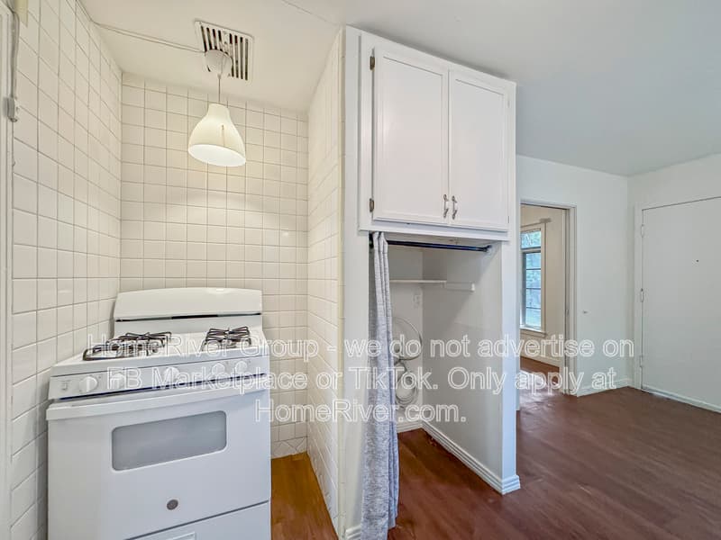 Dallas House: 2627 Wynnewood Dr