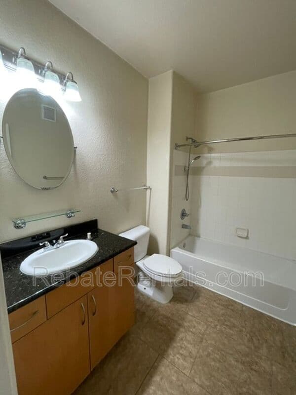 Jacksonville Condo: 8290 Gate Parkway W