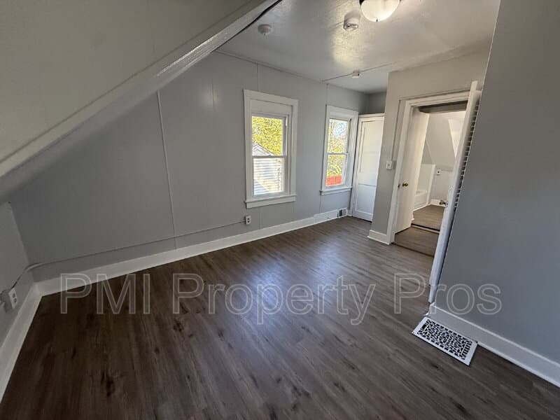 Milwaukee Condo: 4326A North 39th Street
