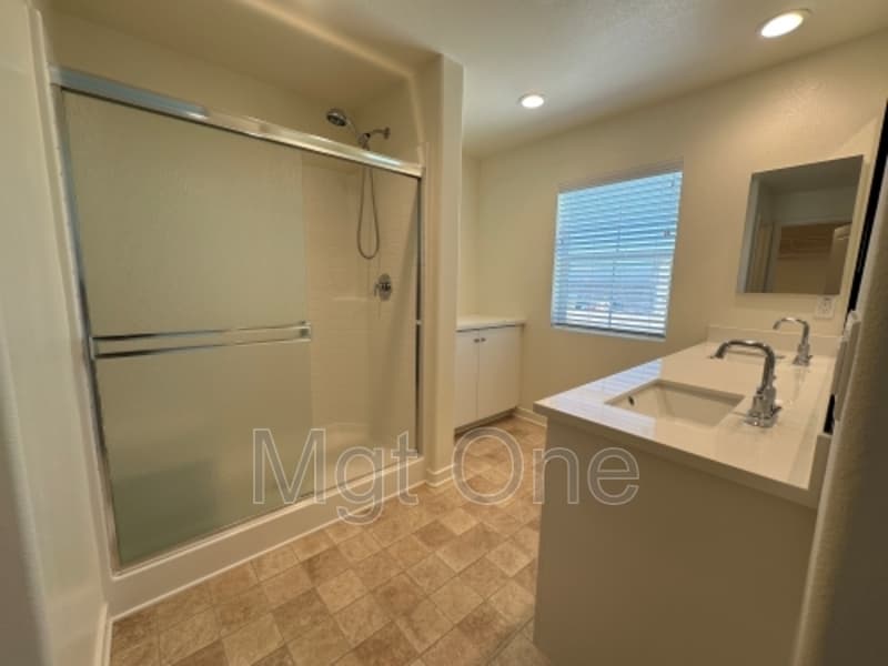 Moreno Valley House: 12844 Sovite Way