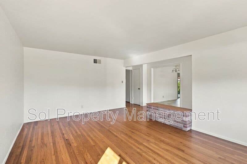 San Rafael House: 600 Tarragon Drive