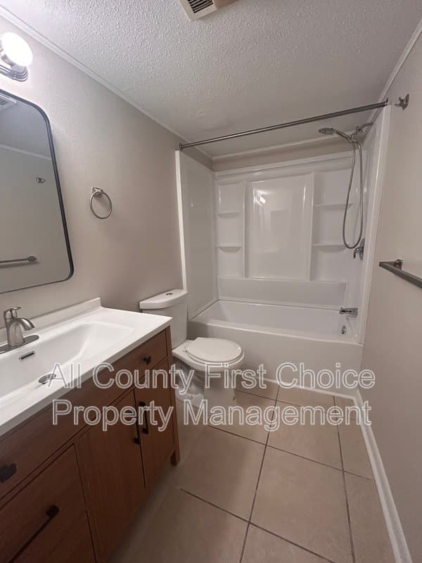 Largo Condo: 2390 14TH Ave SW