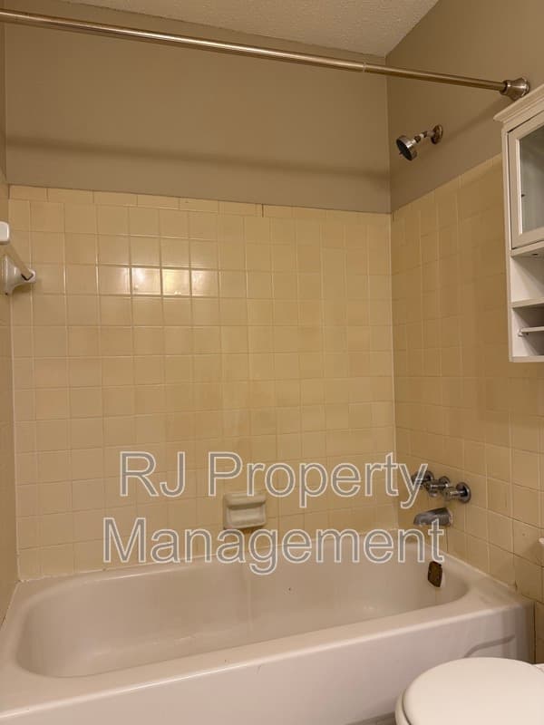 Bartlett Townhome: 3400 Lord Dunmore Cv
