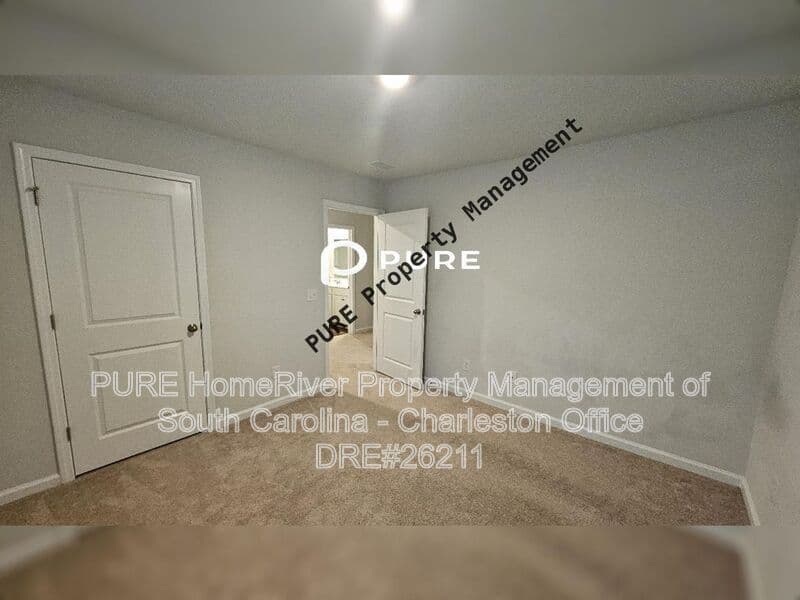 Summerville House: 108 Sweet Cherry Ln