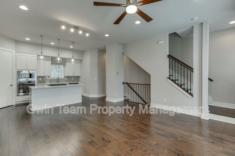 Atlanta Townhome: 721 Taylor Ct