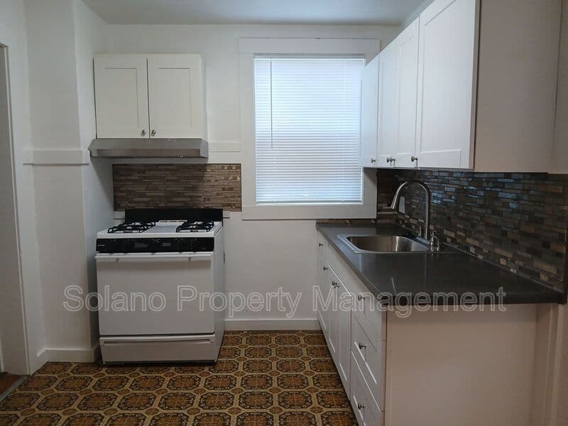 Fairfield Condo: 801 Taylor St