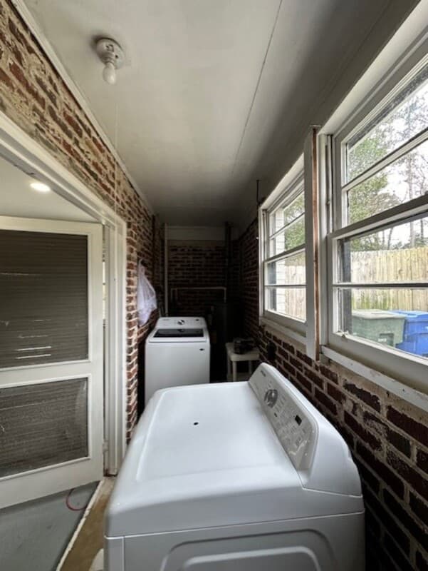 Columbia House: 2612 Sheryl Lane
