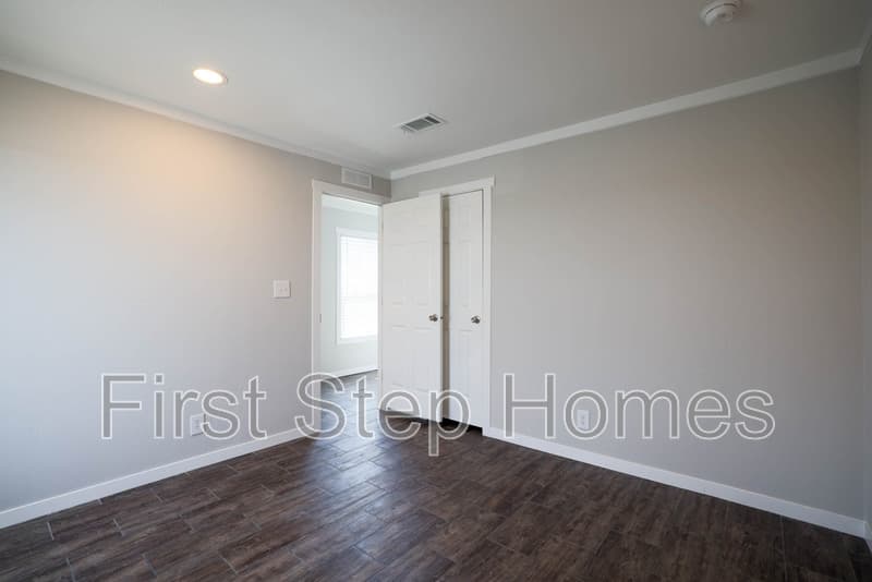Greenville House: 133 Appaloosa Dr