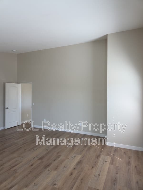 Eastvale House: 6563 Peridot Ct