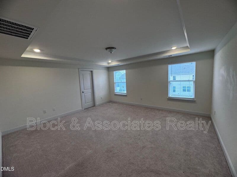 Garner House: 296 Ford Meadows Dr