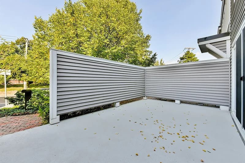 cambridge Condo: 676 Huron Ave
