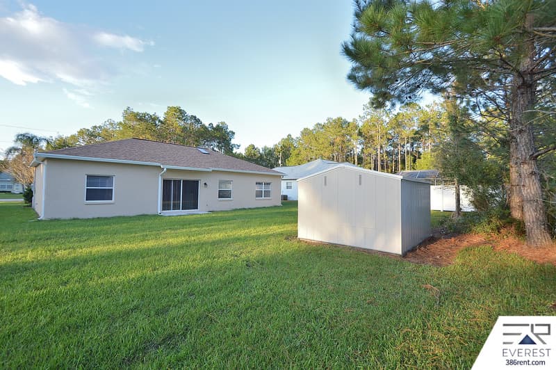 Palm Coast House: 69 Kashmir Trail