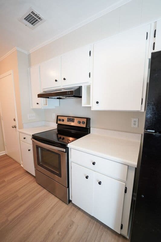 Rincon House: 109 14th St