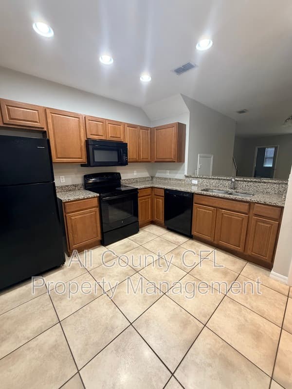 Ocoee Townhome: 2270 Aloha Bay Ct