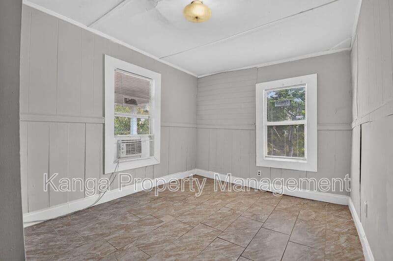 West Palm Beach Condo: 885 7th St