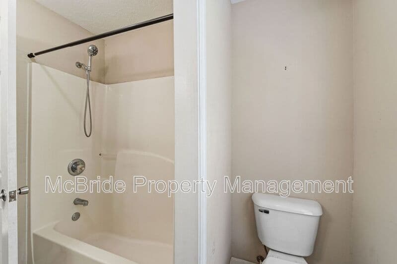 Augusta House: 3358 Tanglewood Drive