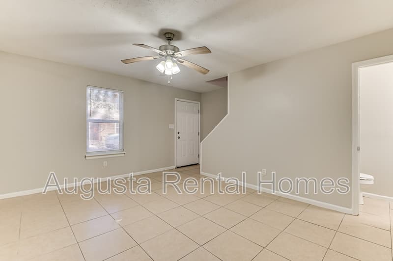 North Augusta Townhome: 140 Chalet North Court