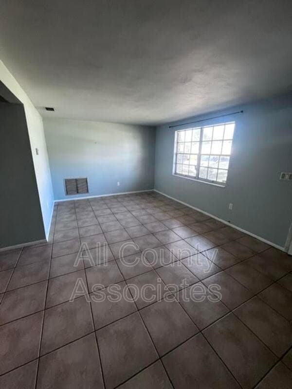 Holiday House: 3404 Devonshire Dr