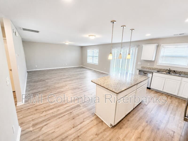 Blythewood House: 721 Tanager Ln