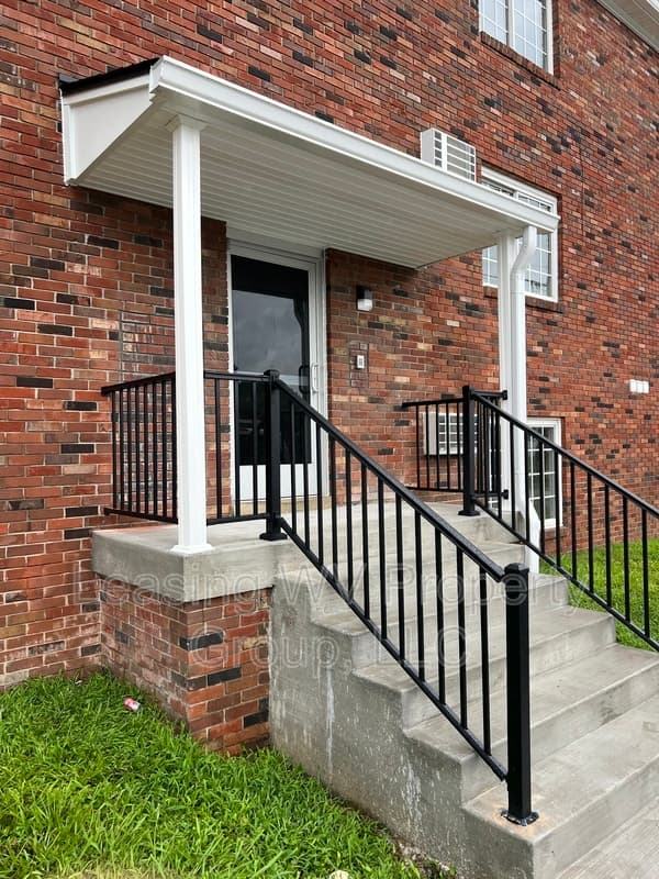Nitro Apartment: 1101 Main Avenue