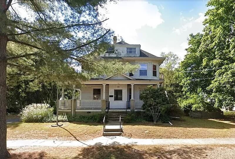 Glassboro House: 110 University Boulevard