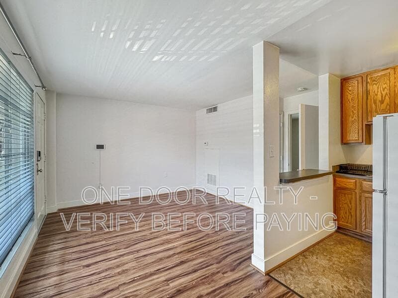 Williamsburg Condo: 732 Scotland Street