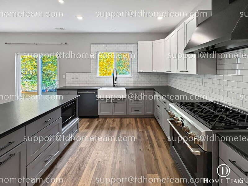 Kent House: 23806 118th Pl SE