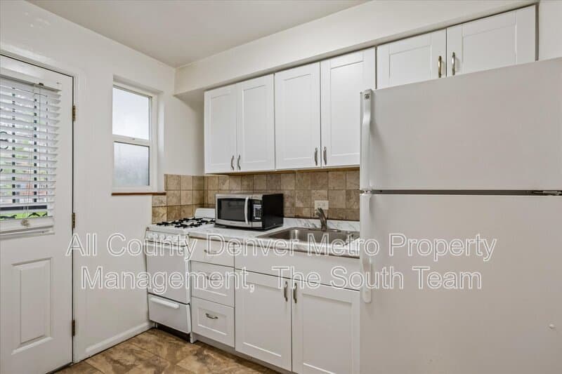 Aurora Condo: 10207 E 14th Ave