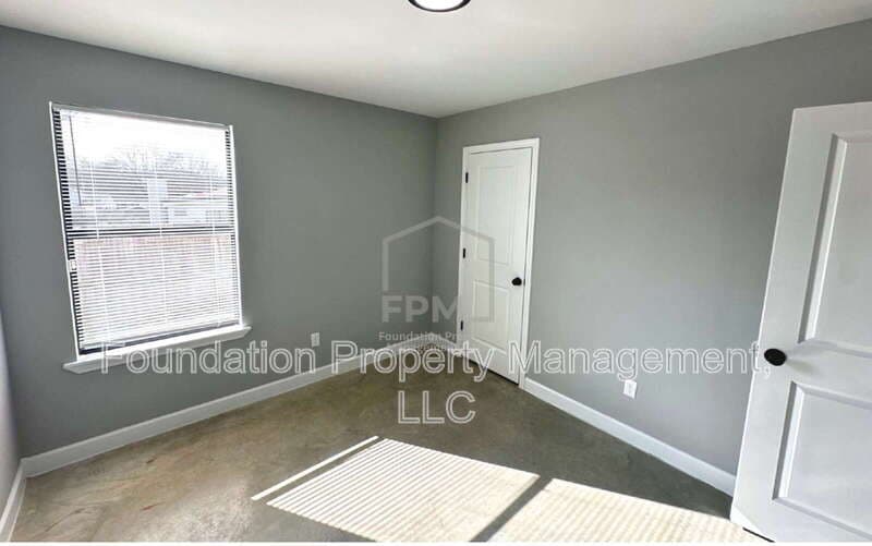 Memphis House: 555 Monteagle Drive