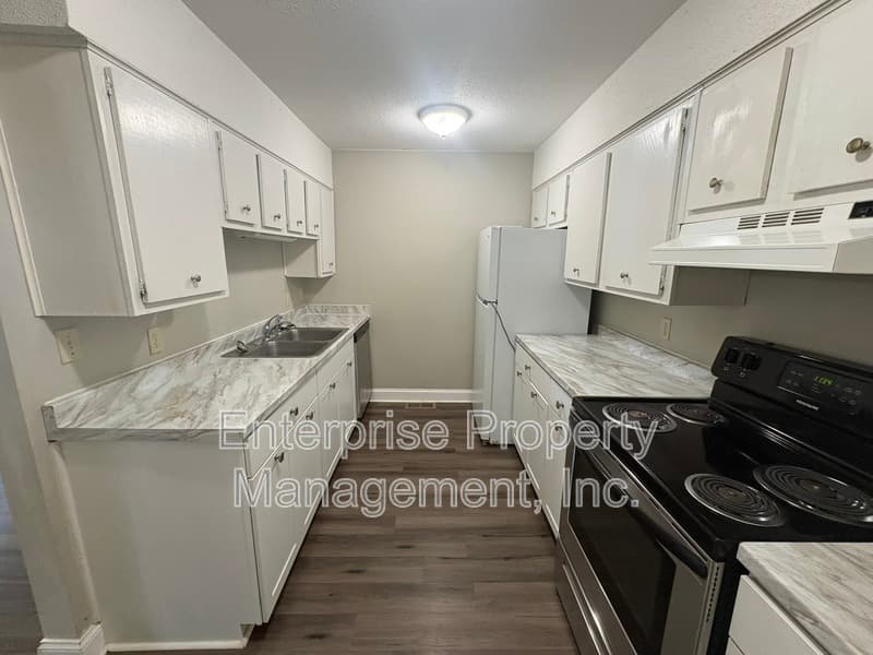 Cordova Condo: 8176 Harley Square