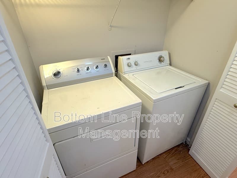 Charlotte Condo: 1831 J Julian