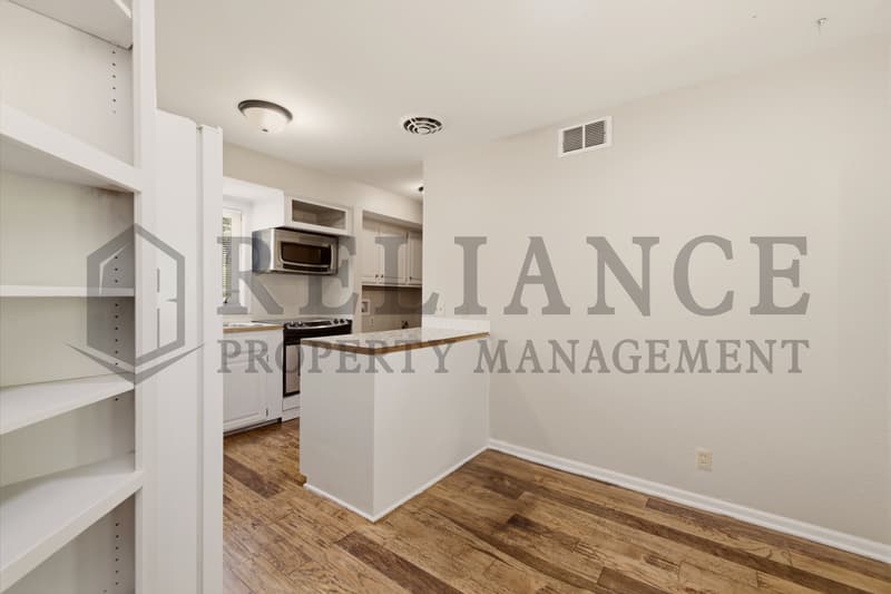 Wichita House: 9923 West Binter Lane