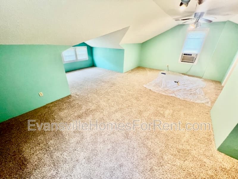 Evansville House: 732 South Englewood Avenue