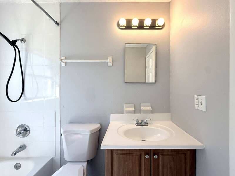 Tampa Condo: 1413 East 99th Avenue