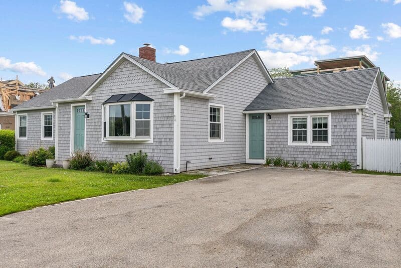 Wells House: 240 Island Beach Road