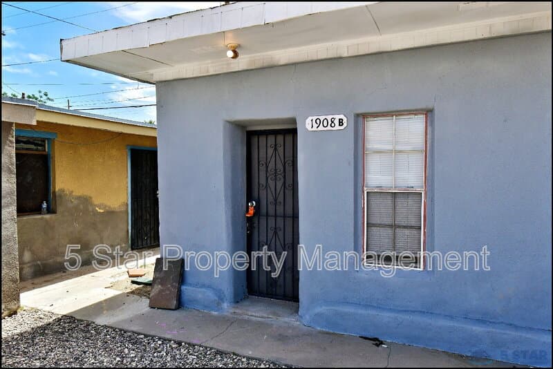El Paso Condo: 1908B Olive Ave !!