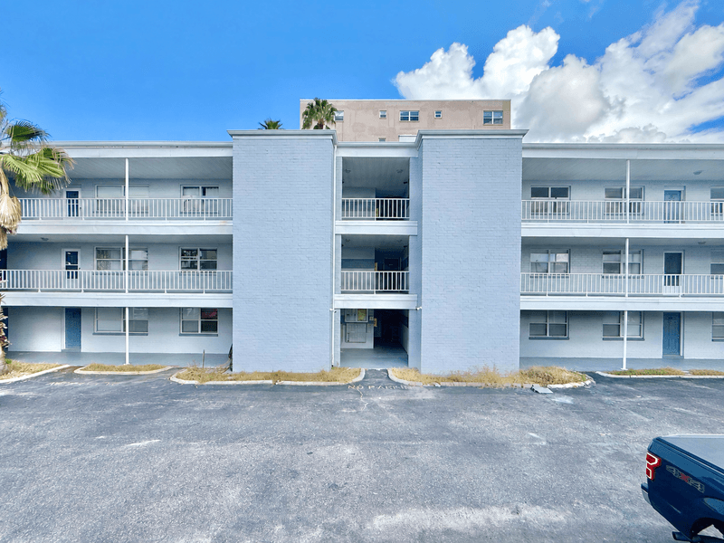 South Pasadena Condo: 1859 Shore Drive South