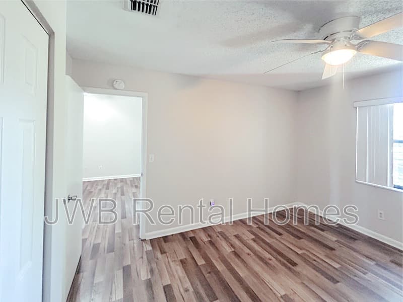 Jacksonville Townhome: 8342 Derbyshire Pl
