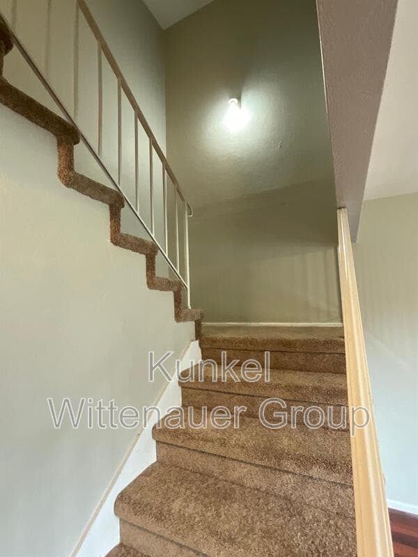 O'Fallon House: 932 Maces Grove