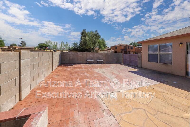 Tucson House: 1892 West Bagley Way