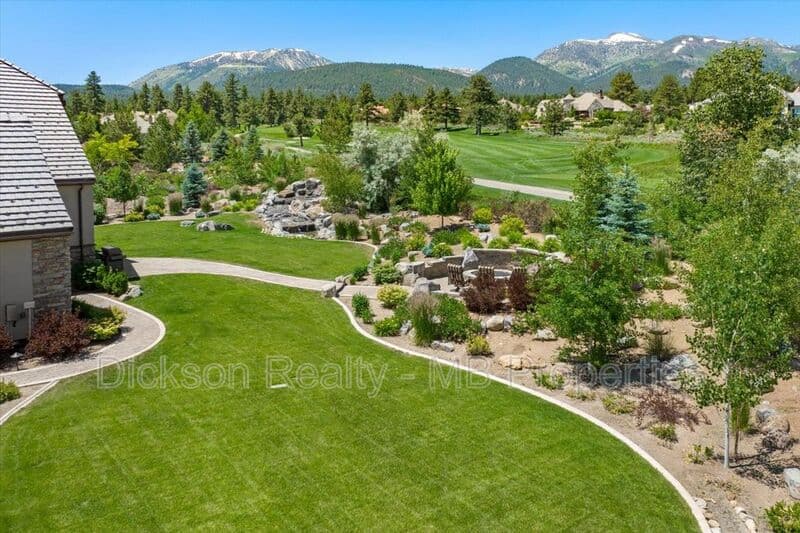 Reno House: 6645 De Chardin Lane