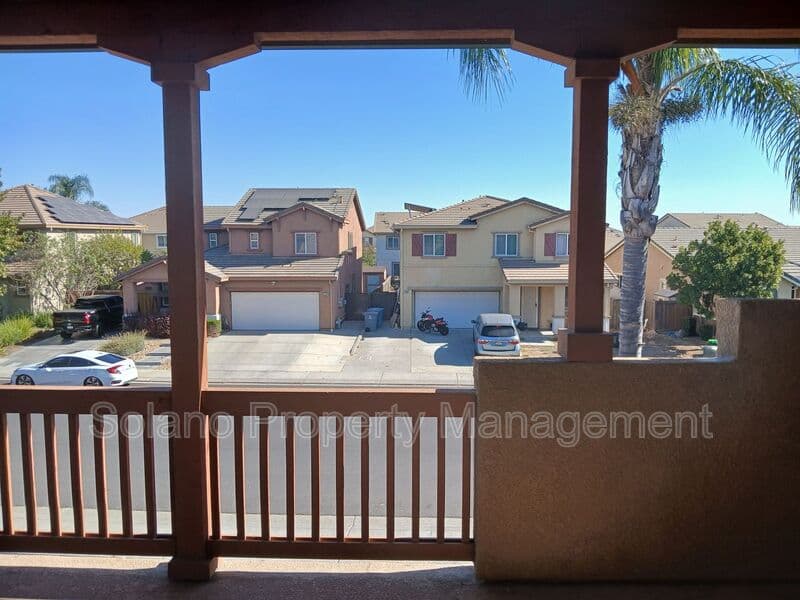 Vacaville House: 2167 Newcastle Dr.