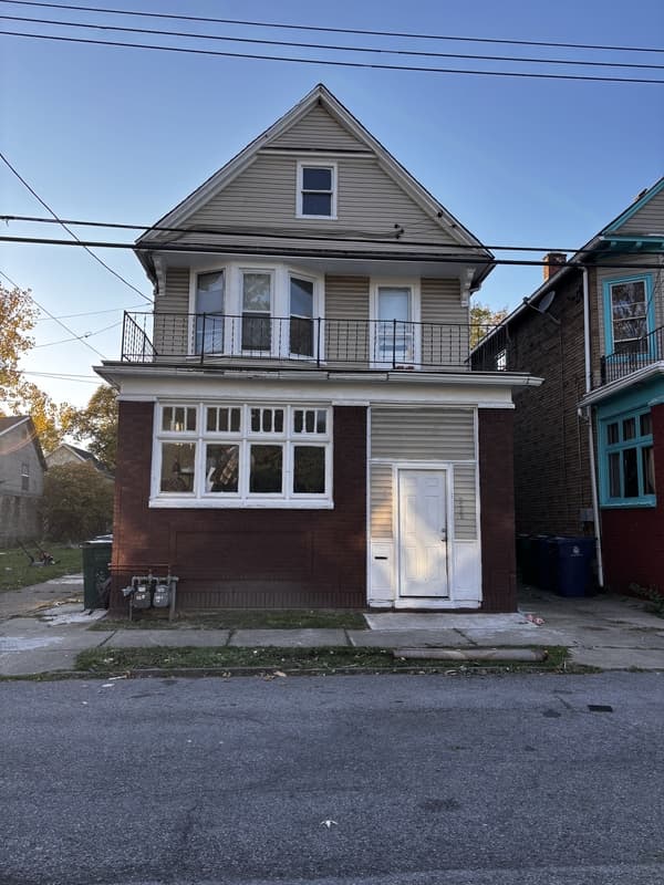 Buffalo Condo: 228 Adams St., Apt #2